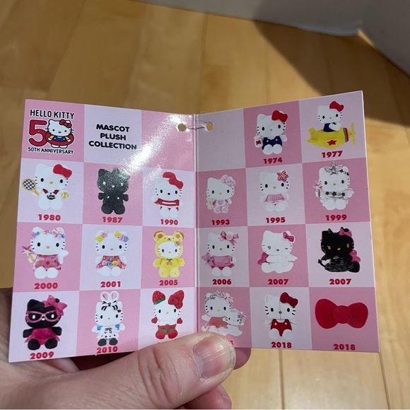 NWT hello kitty 50th anniversary plush keychain - Picture 5 of 5